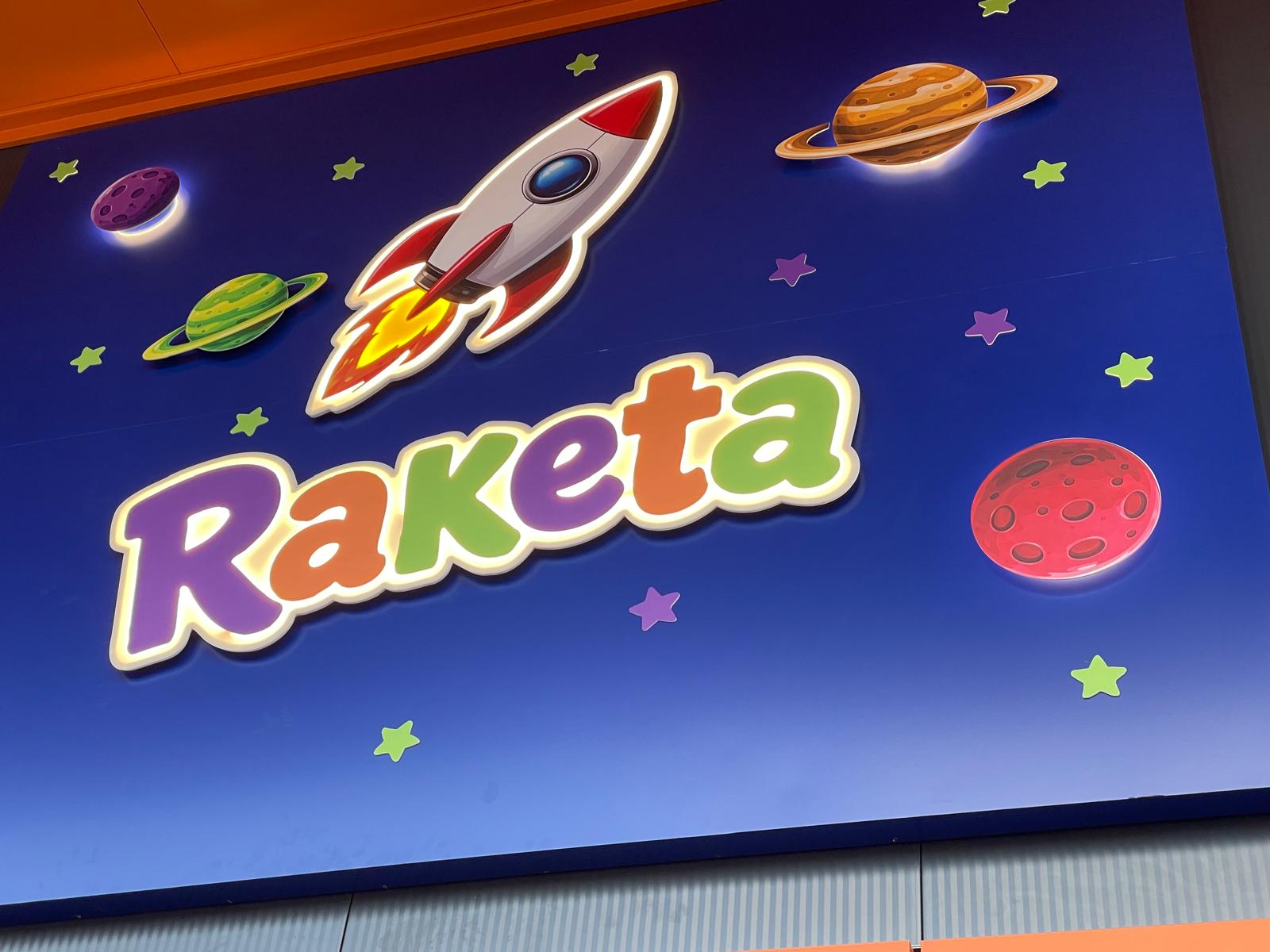 Raketa dečija reklama sa raketom i planetama